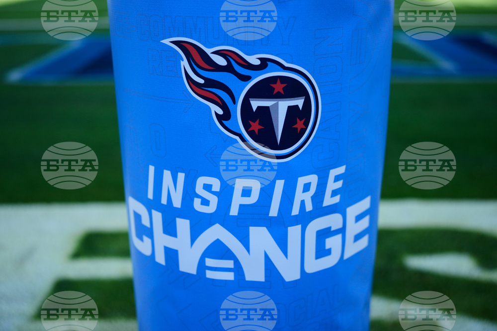 Chiefs Titans Football