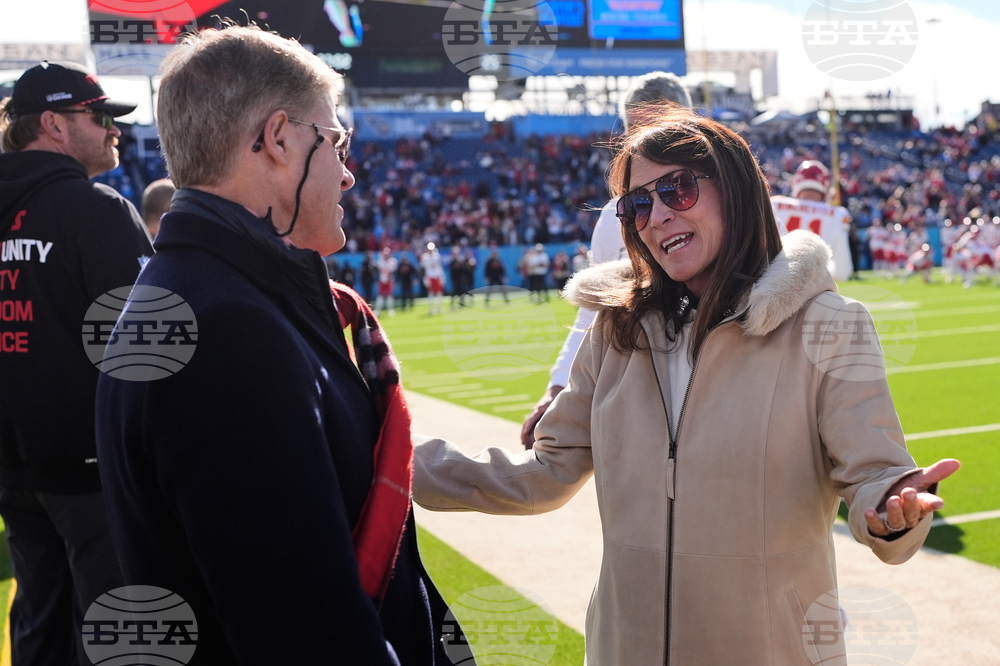 Chiefs Titans Football