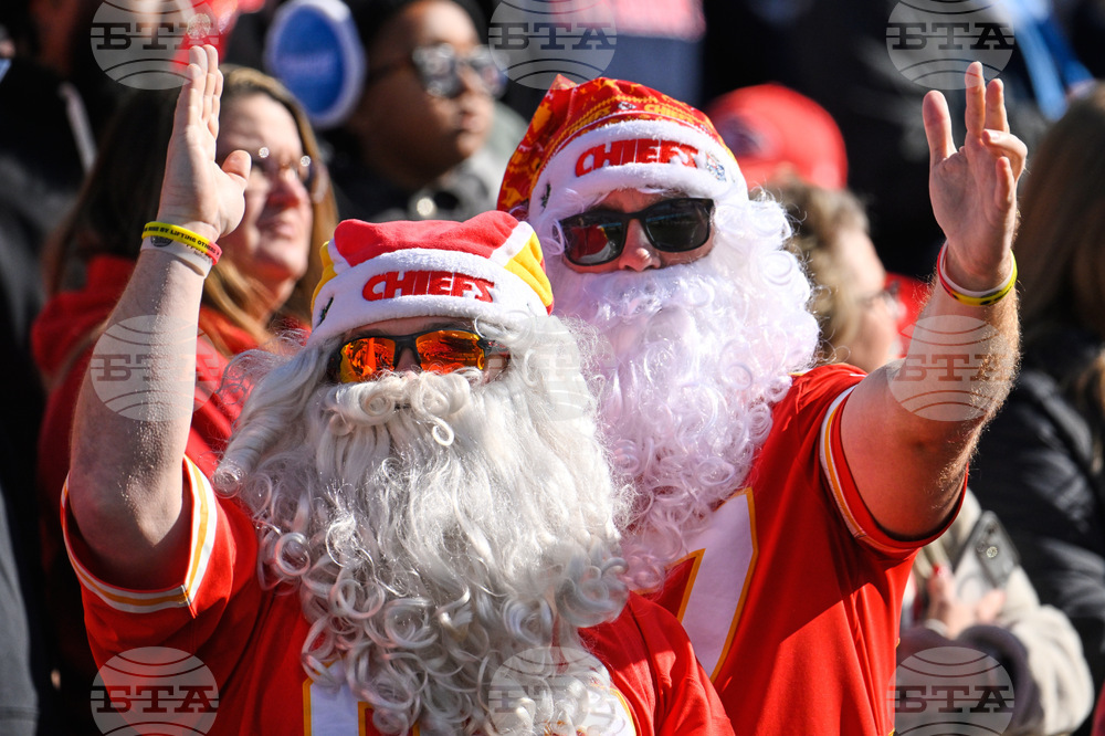 Chiefs Titans Football