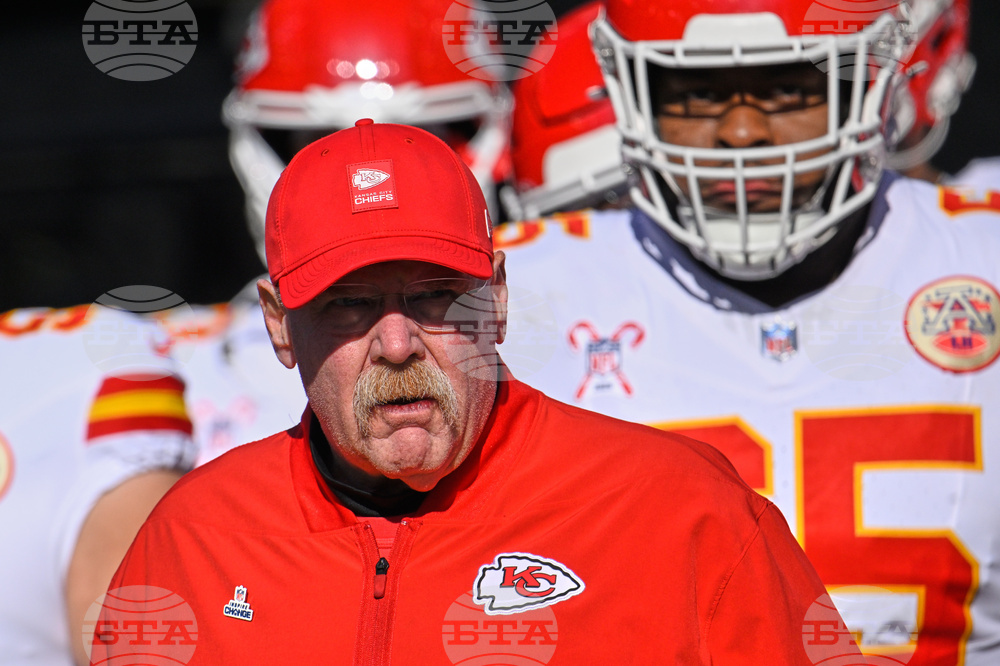 Chiefs Titans Football