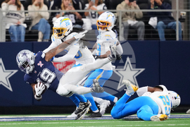 APTOPIX Chargers Cowboys Football