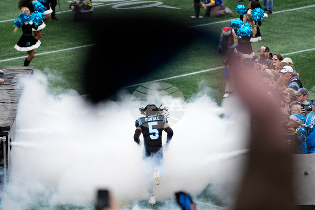 APTOPIX Buccaneers Panthers Football