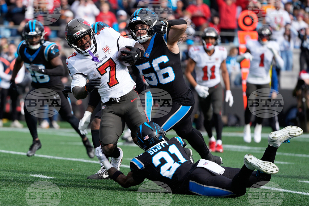 Buccaneers Panthers Football
