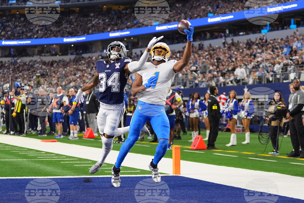 APTOPIX Chargers Cowboys Football