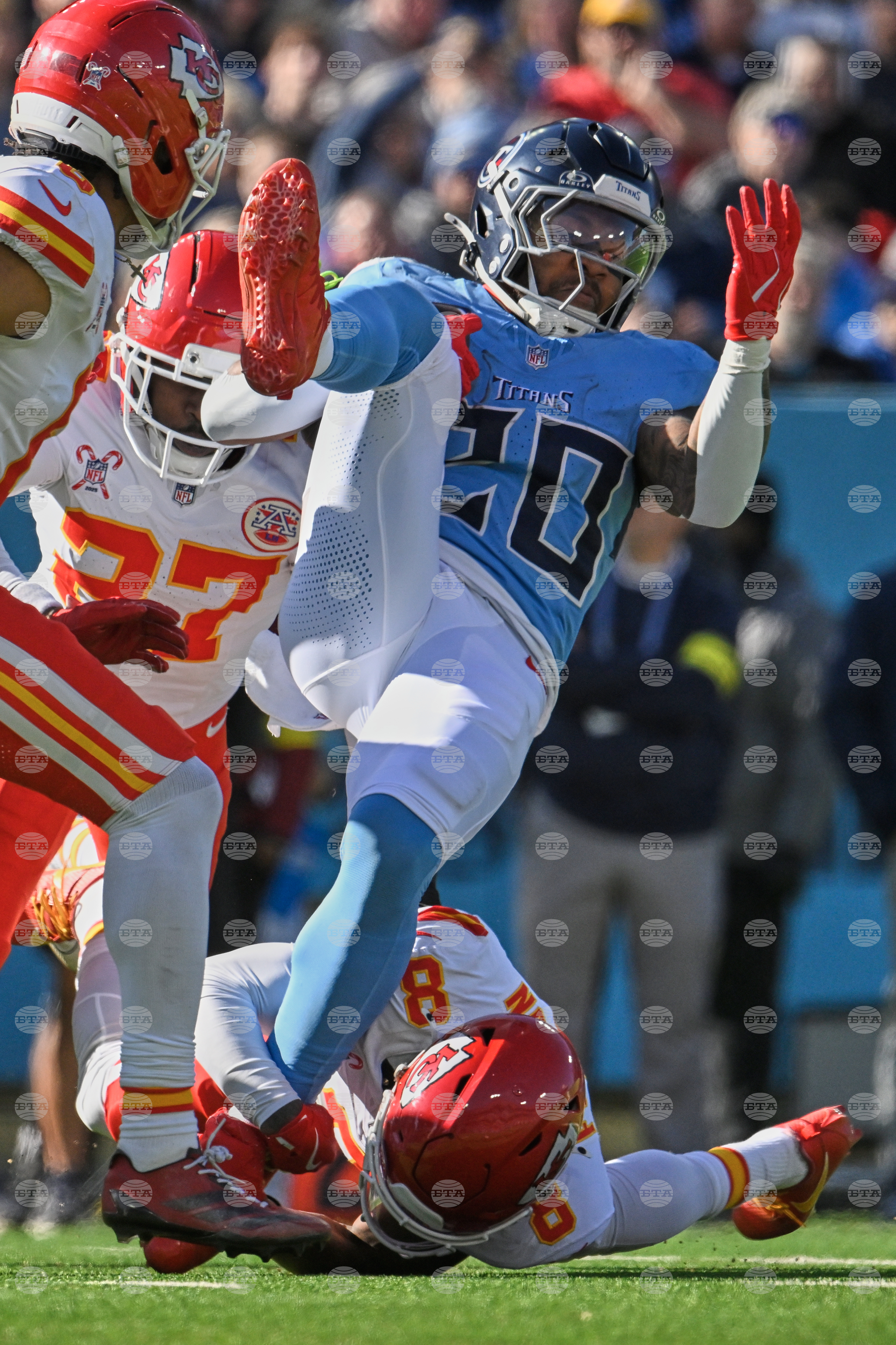 Chiefs Titans Football