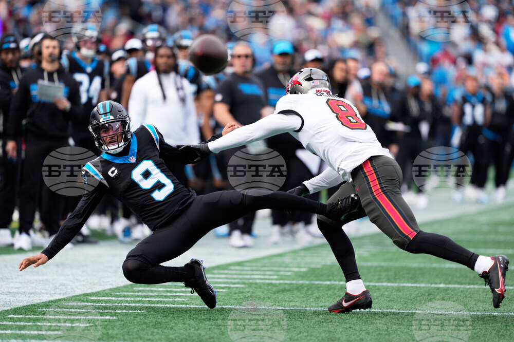 Buccaneers Panthers Football