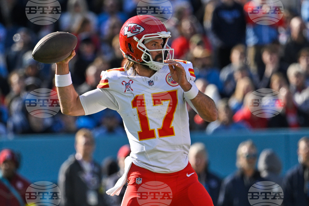 Chiefs Titans Football