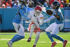Chiefs Titans Football