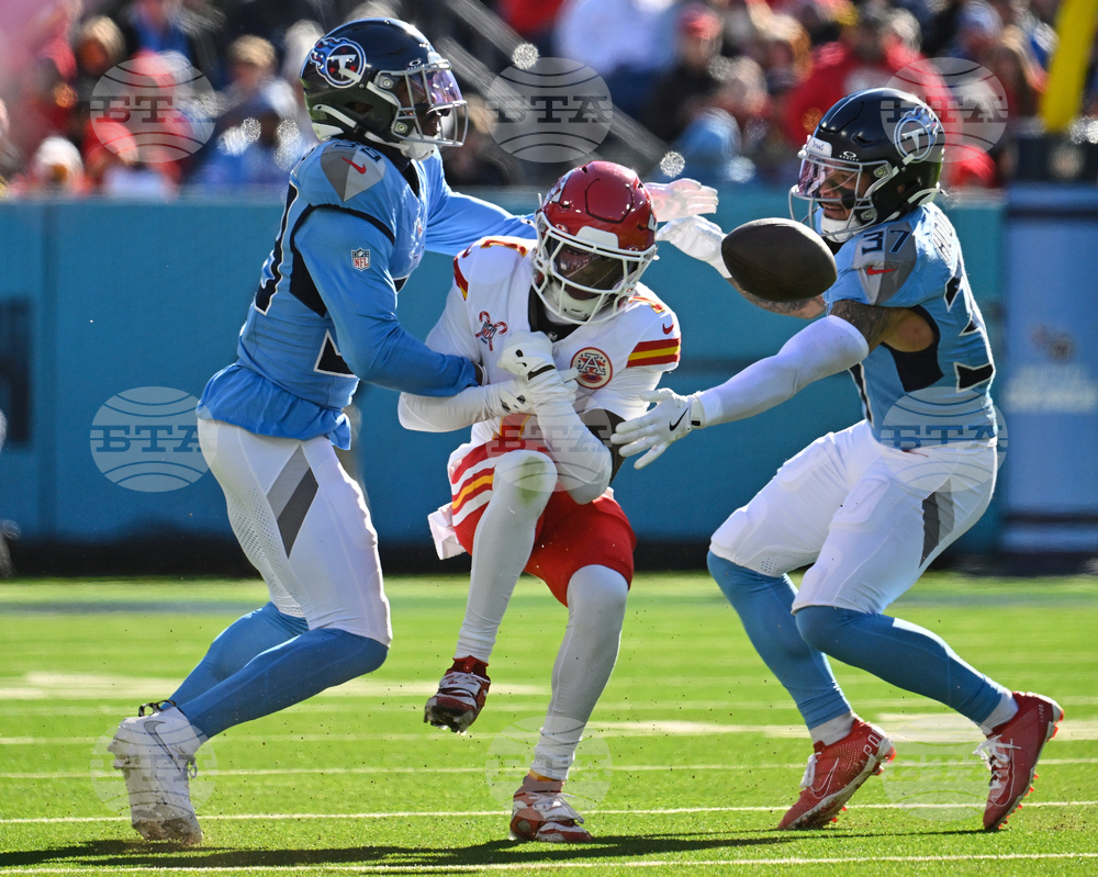 Chiefs Titans Football