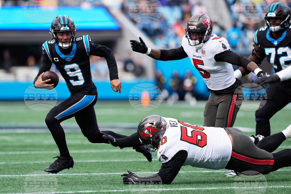 Buccaneers Panthers Football