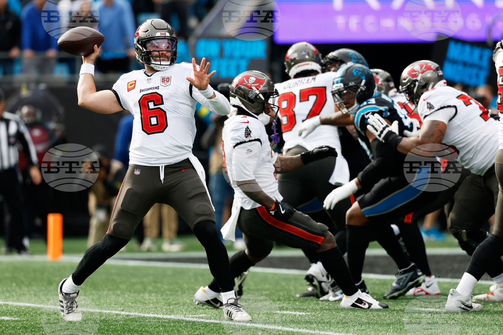 Buccaneers Panthers Football