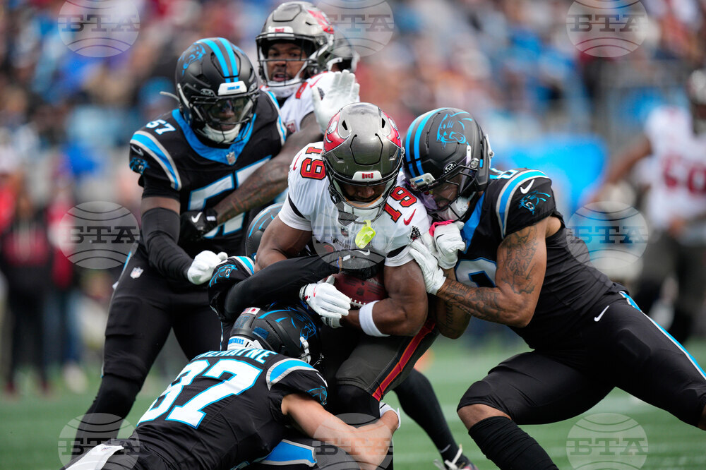 Buccaneers Panthers Football