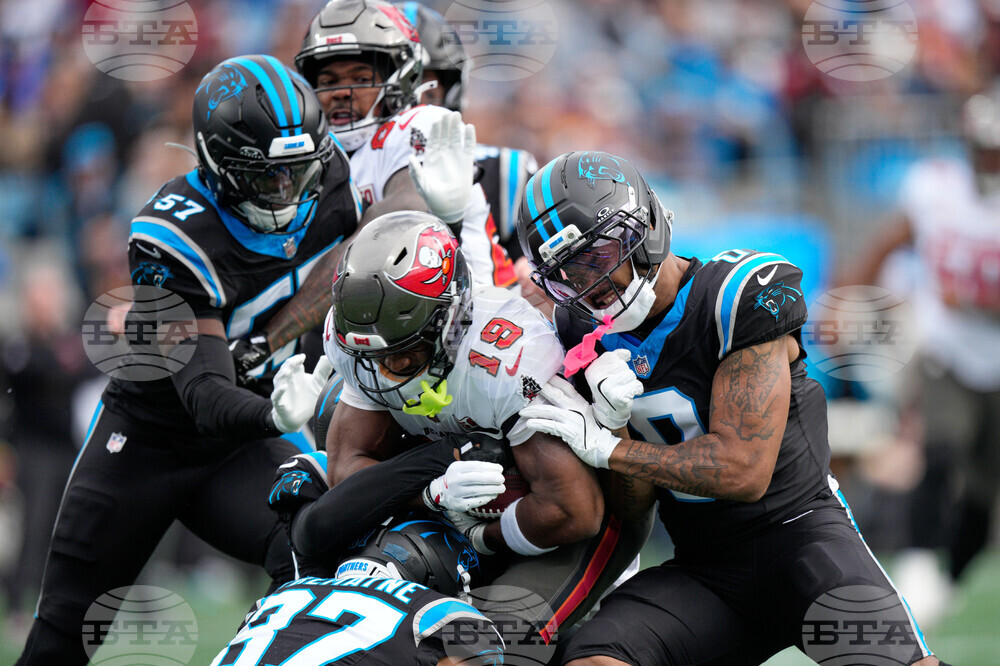 Buccaneers Panthers Football