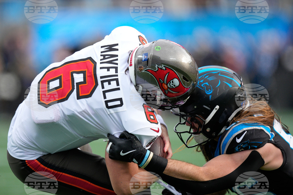 Buccaneers Panthers Football
