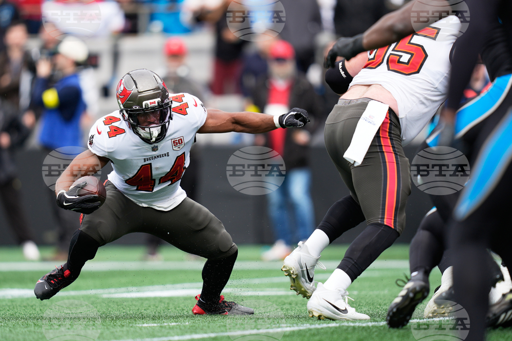 Buccaneers Panthers Football