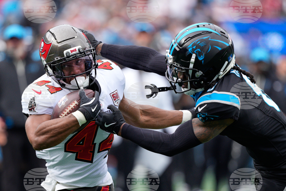 Buccaneers Panthers Football