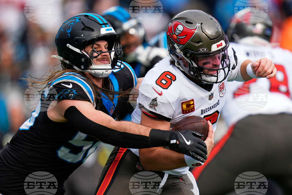 Buccaneers Panthers Football