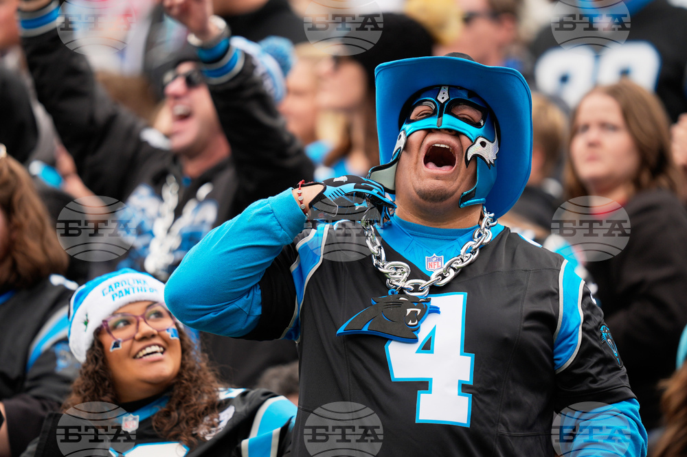 Buccaneers Panthers Football