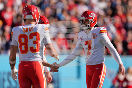 Chiefs Titans Football