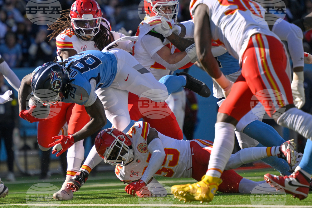 APTOPIX Chiefs Titans Football