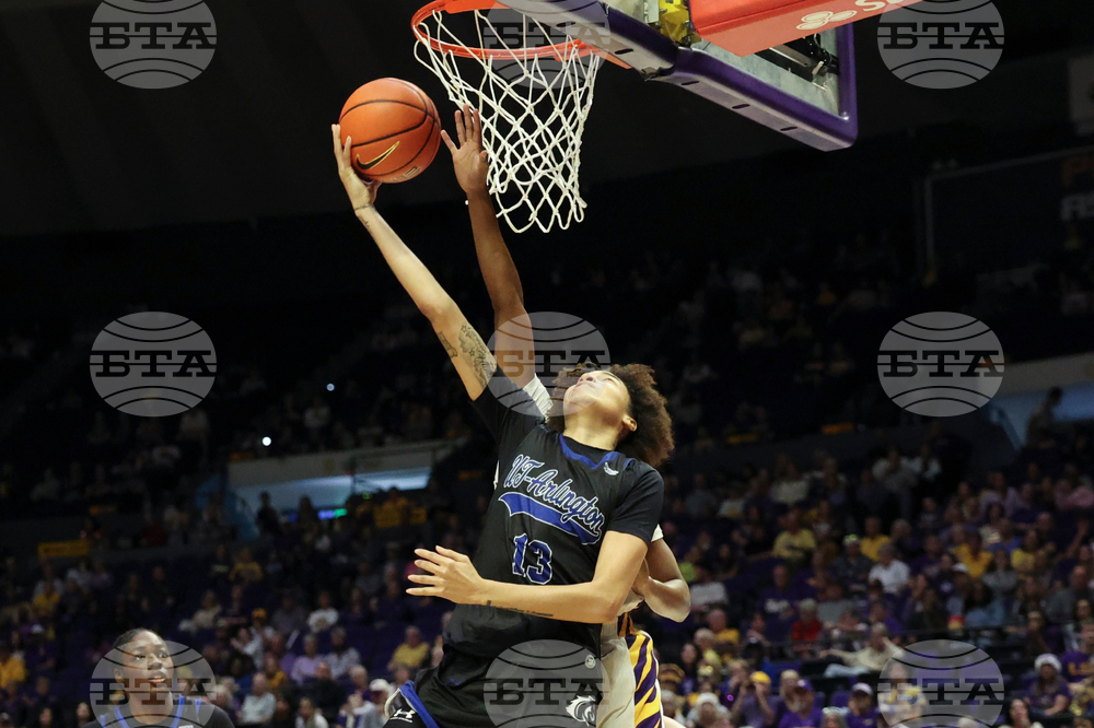 UT Arlington LSU Basketball