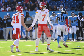 Chiefs Titans Football