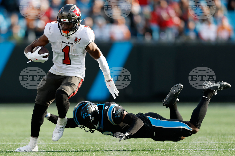 Buccaneers Panthers Football