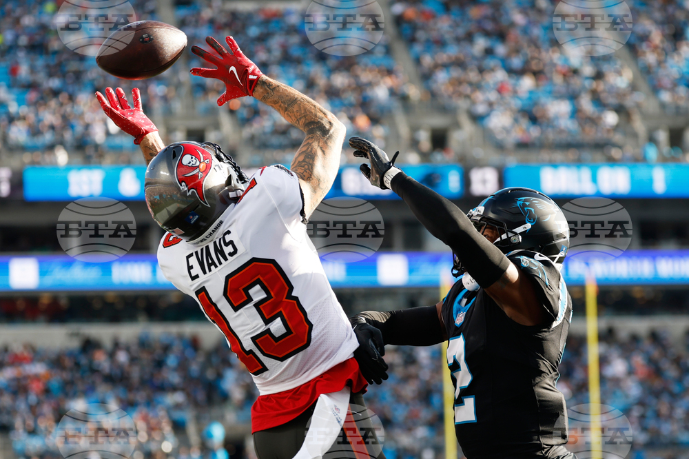 Buccaneers Panthers Football