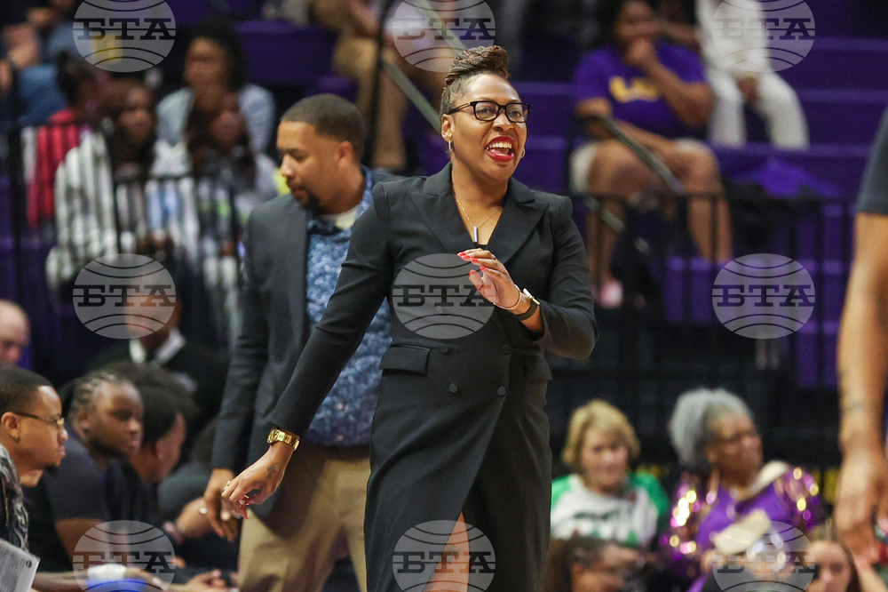 UT Arlington LSU Basketball