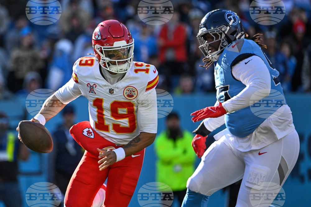 Chiefs Titans Football