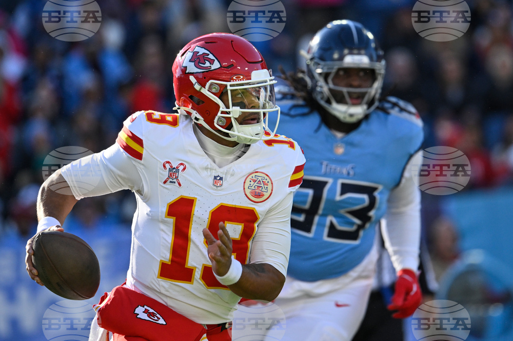 Chiefs Titans Football