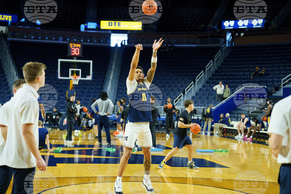 LaSalle Michigan Basketball