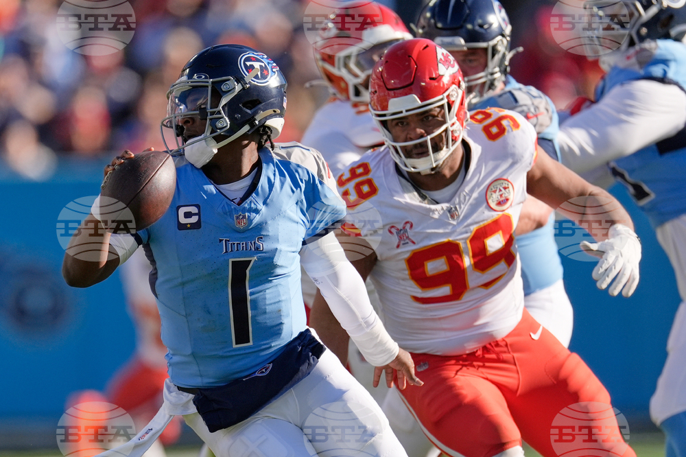 Chiefs Titans Football