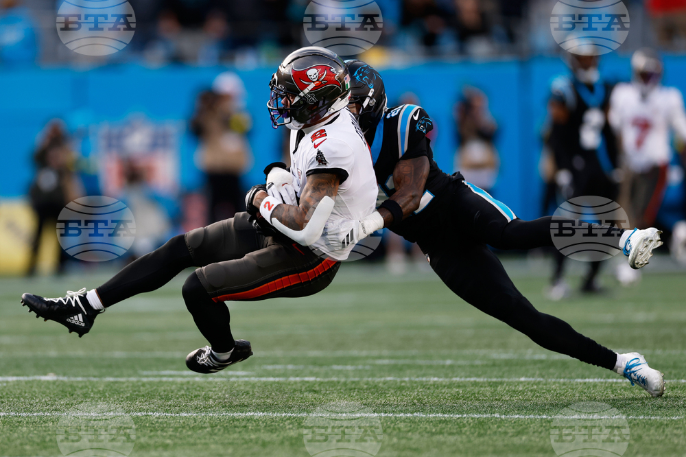 Buccaneers Panthers Football