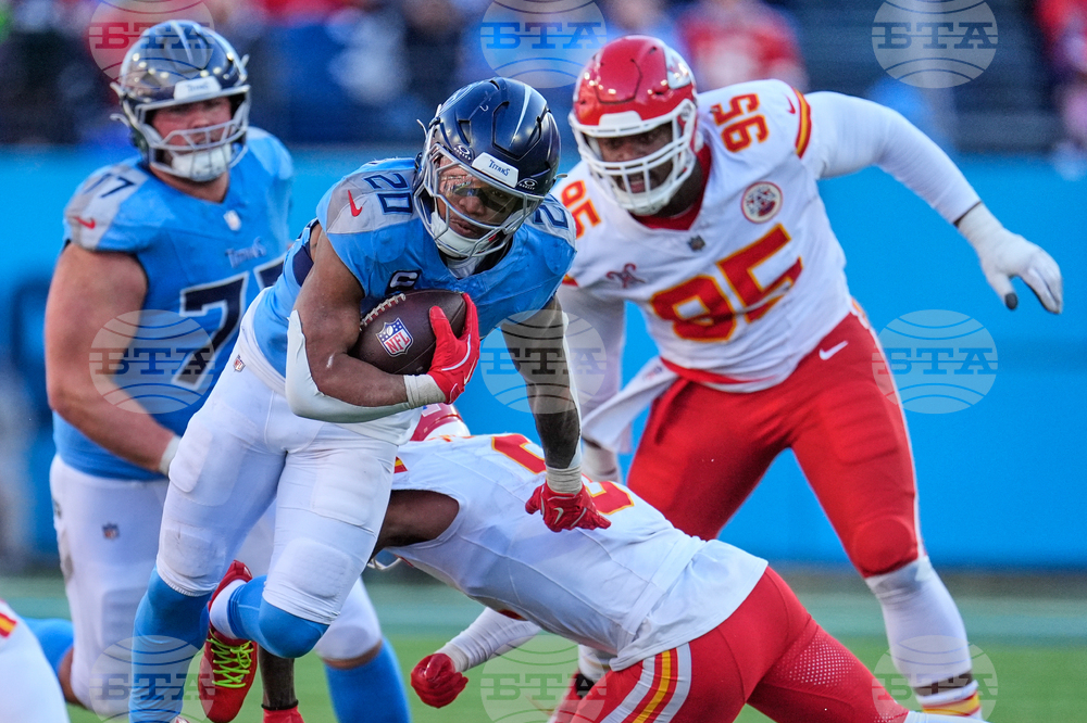 Chiefs Titans Football