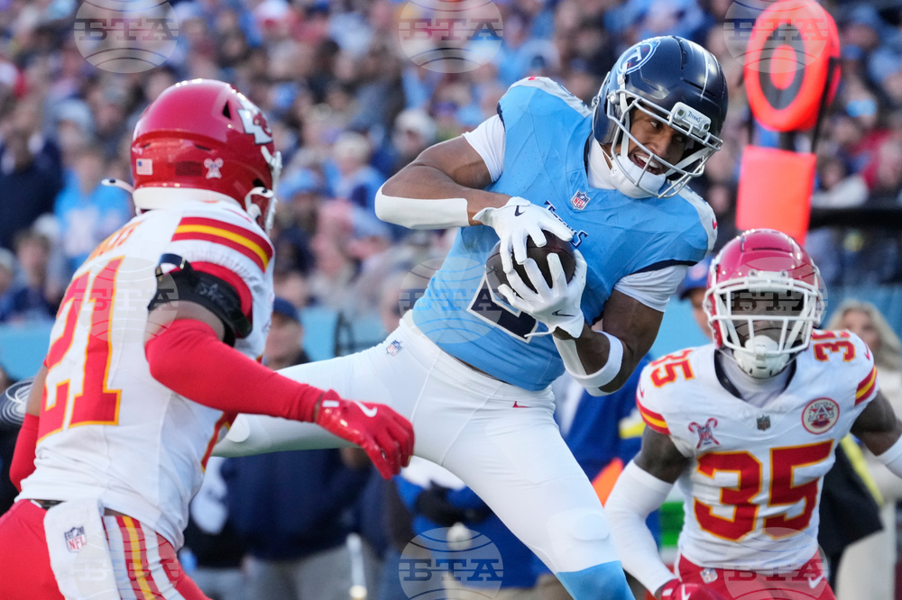 Chiefs Titans Football