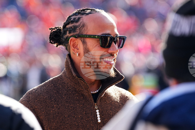 Дъждовният тест бе предизвикателство за Ферари, но болидът не даде индикации за сериозни проблеми, заяви Люис Хамилтън