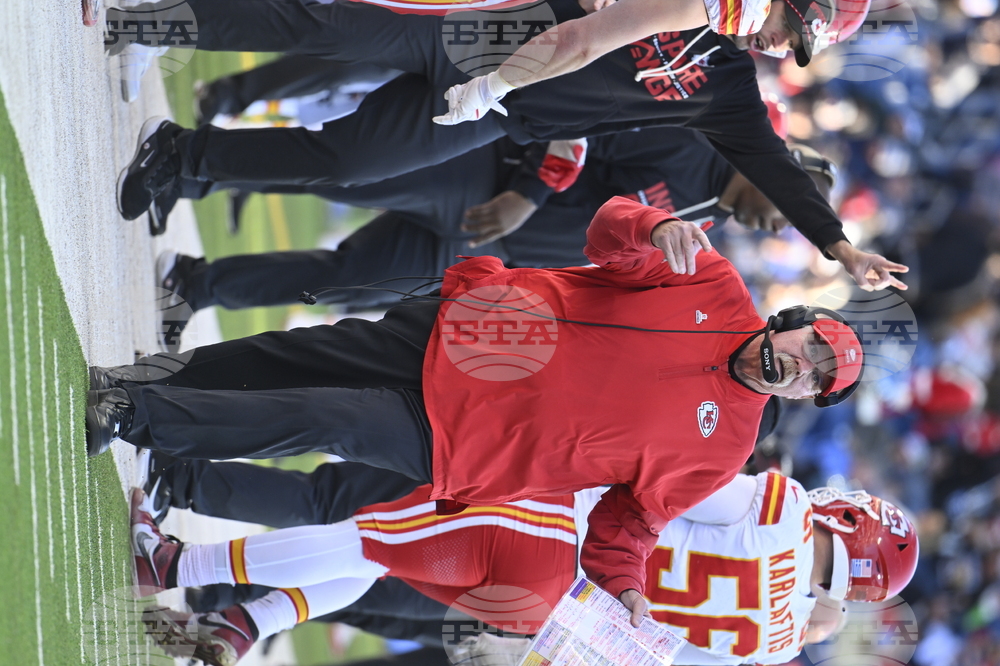 Chiefs Titans Football