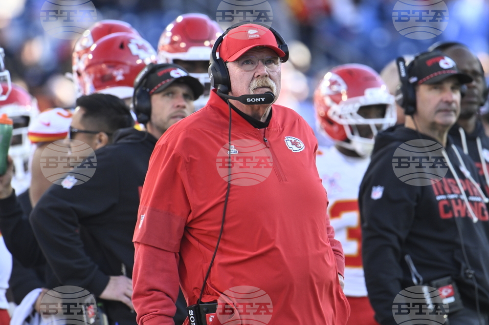 Chiefs Titans Football