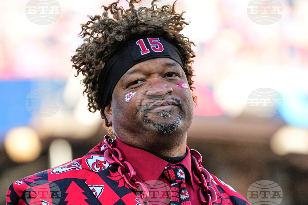 Chiefs Titans Football