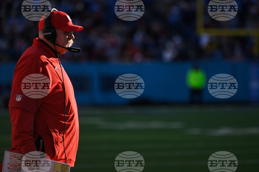 Chiefs Titans Football