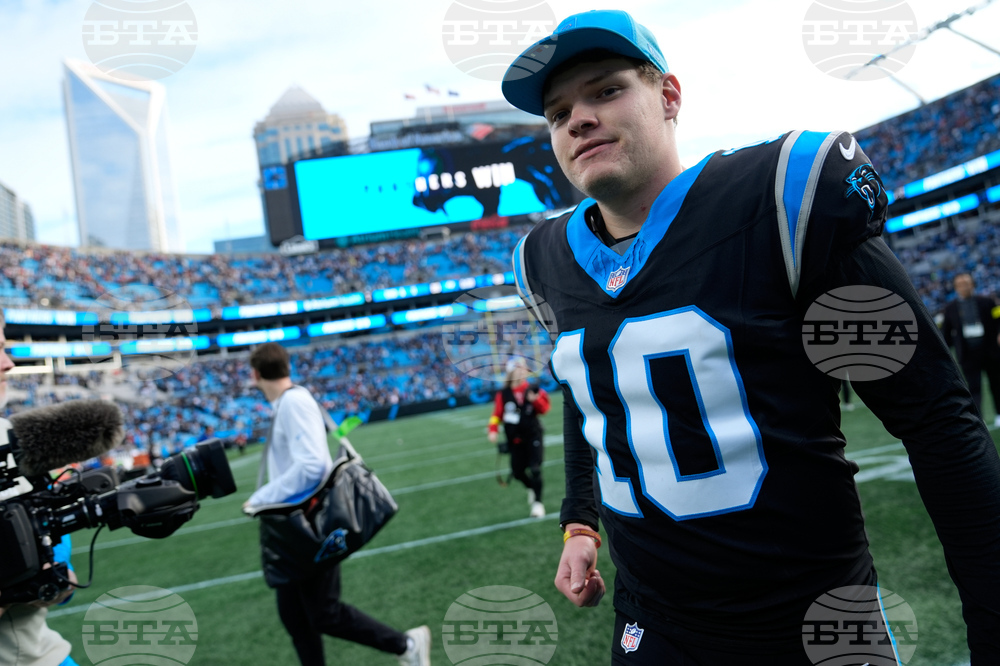 Buccaneers Panthers Football