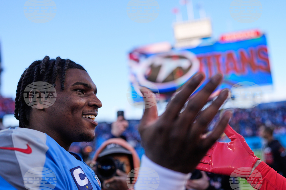 Chiefs Titans Football