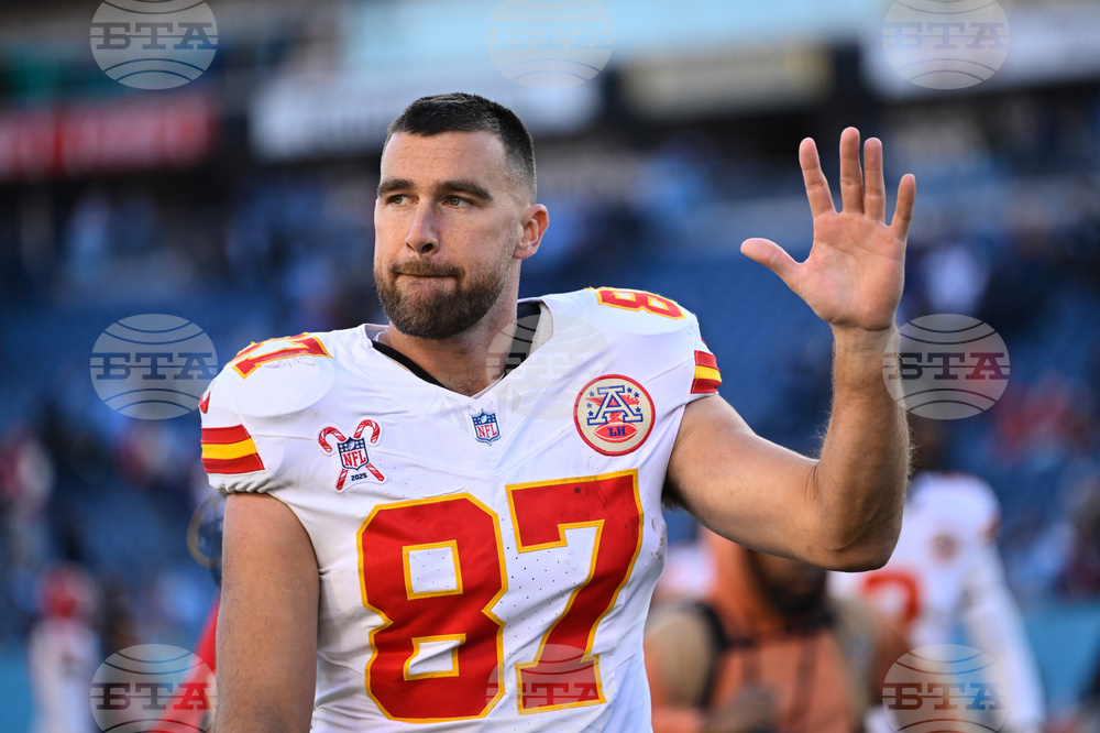 Chiefs Titans Football