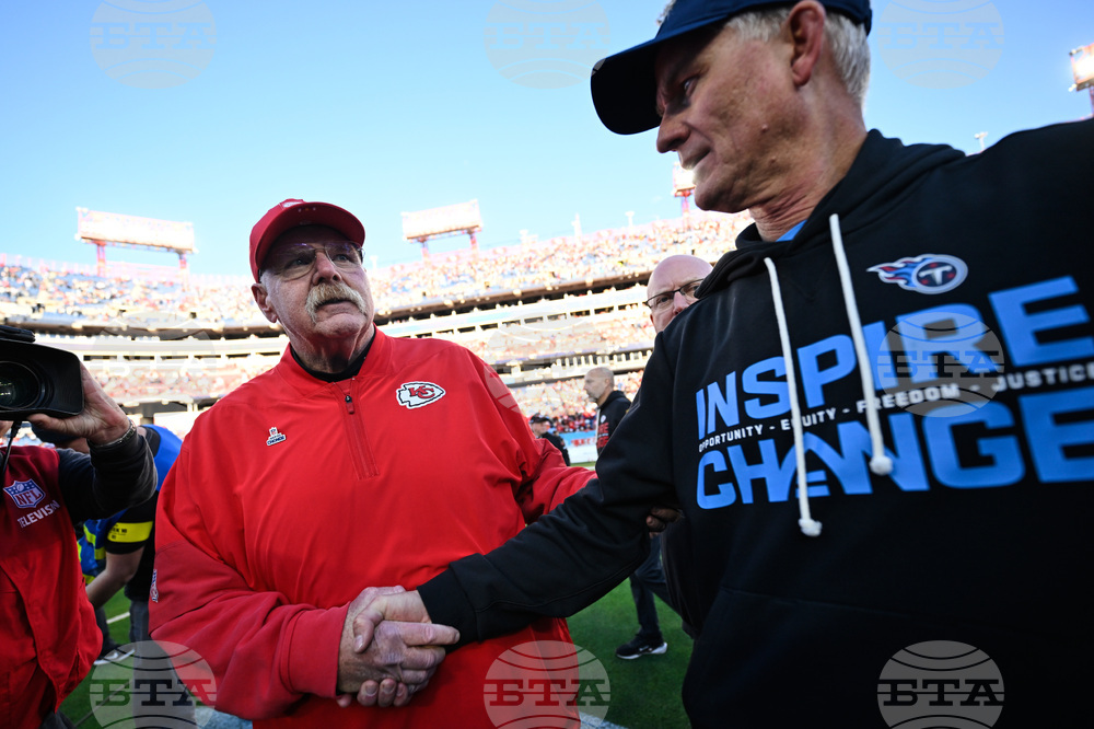 Chiefs Titans Football