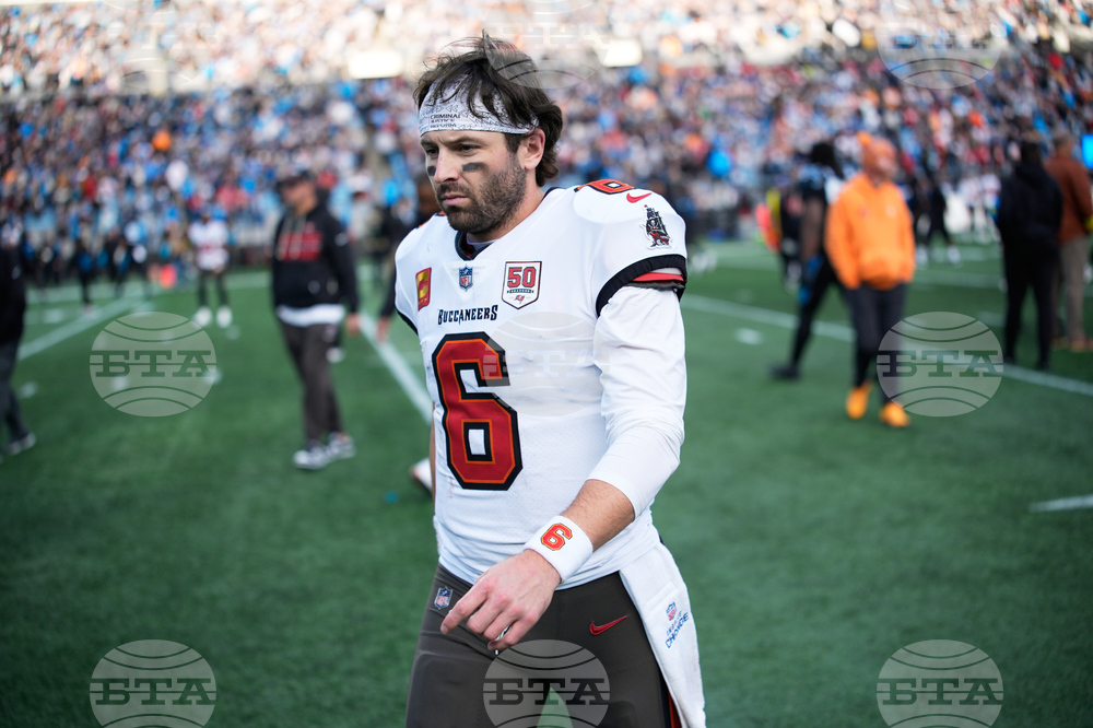 Buccaneers Panthers Football