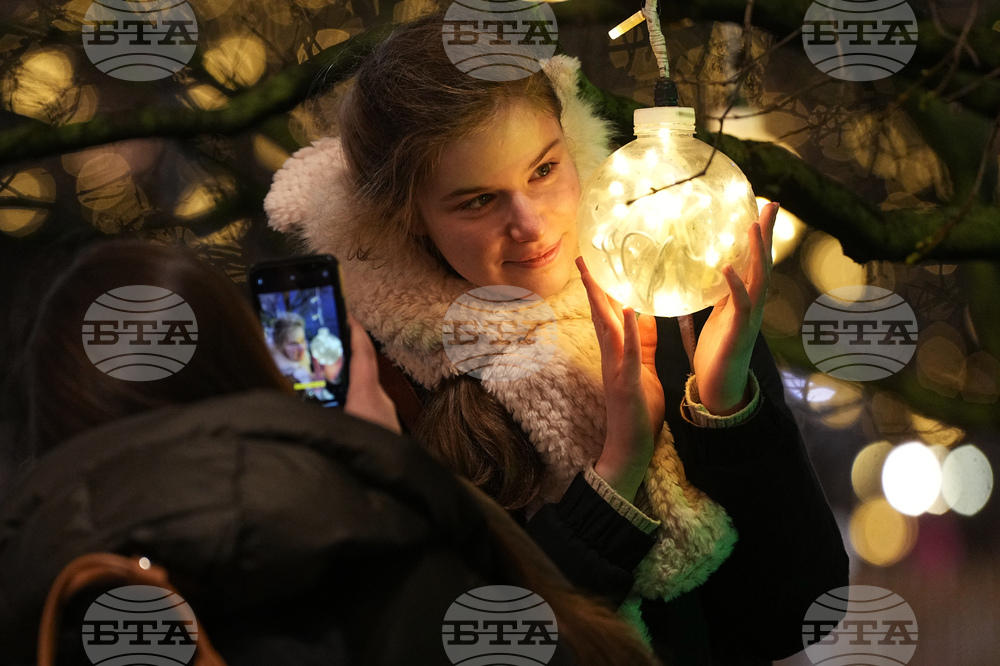 Russia New Year Preparation