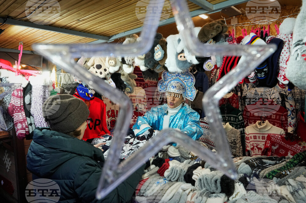 Russia New Year Preparation