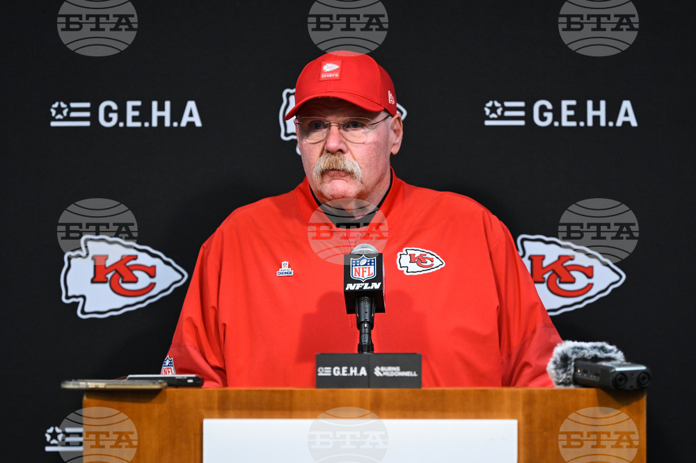 Chiefs Titans Football