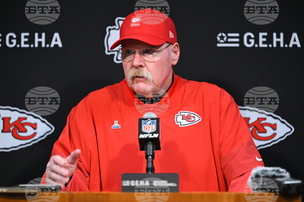 Chiefs Titans Football